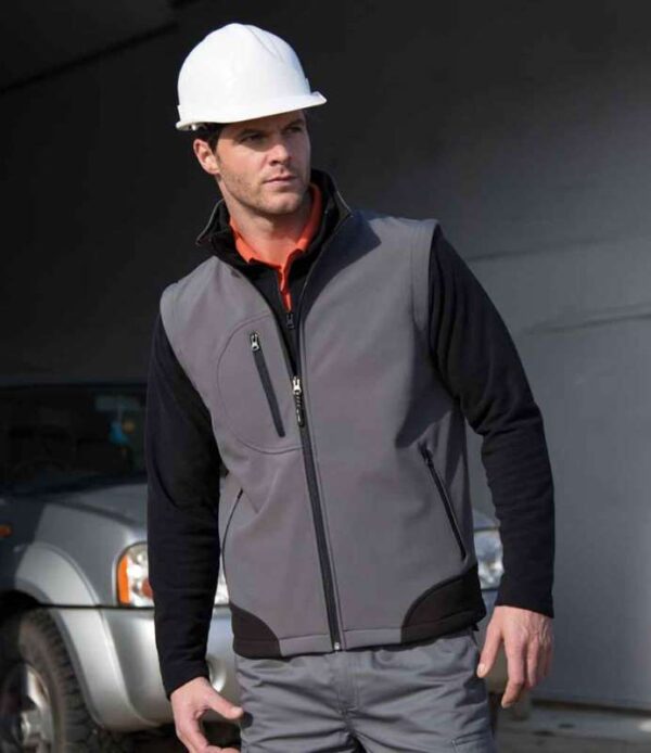 Result soft shell body warmer
