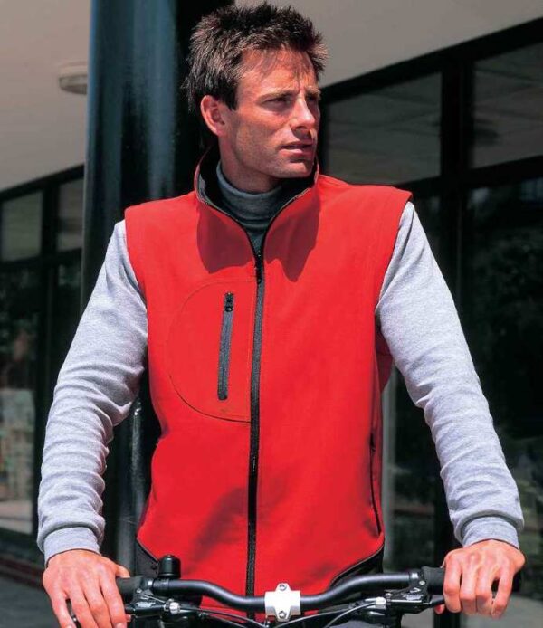 Result soft shell body warmer red black